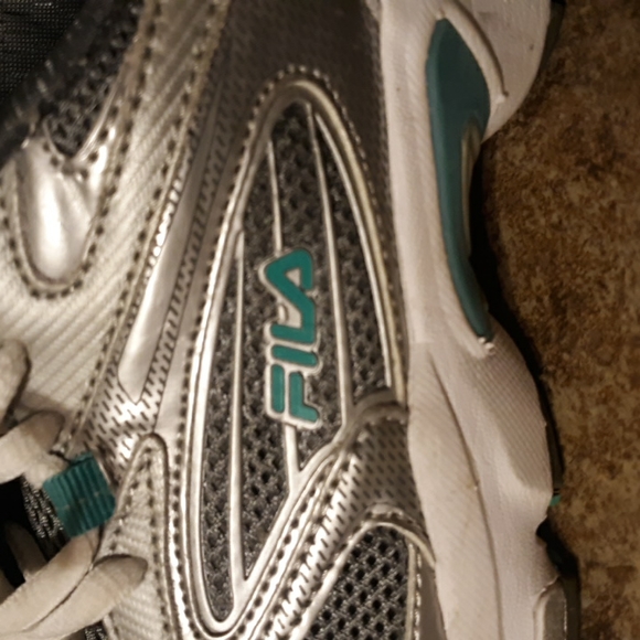 Fila sneakers - Picture 9 of 11